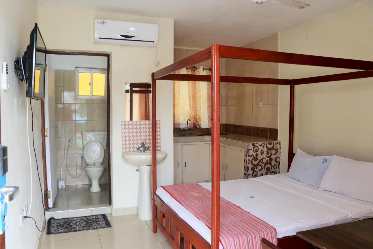 Sanana Conference Center And Holiday Resort Mombasa Exterior photo