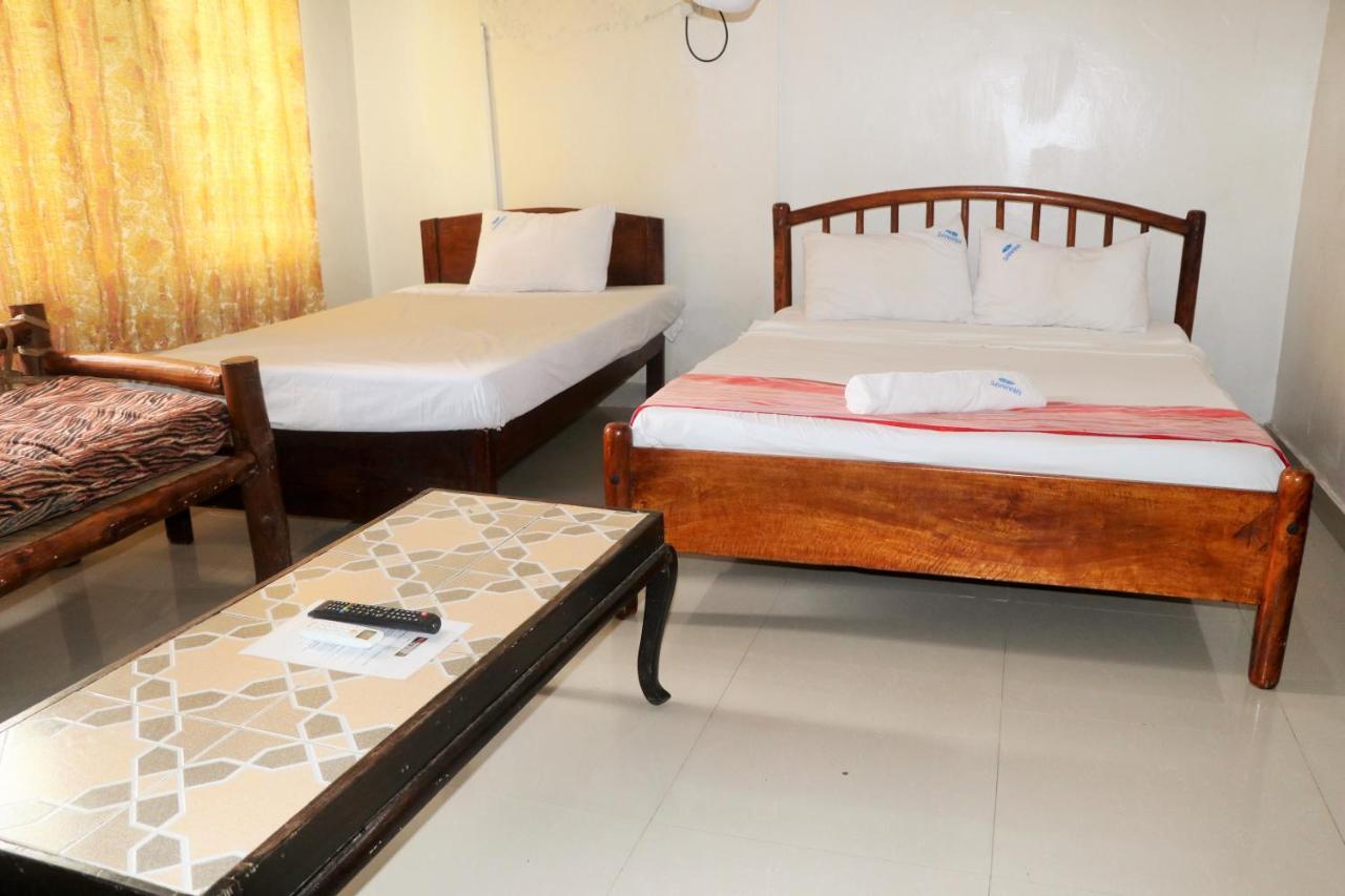 Sanana Conference Center And Holiday Resort Mombasa Exterior photo