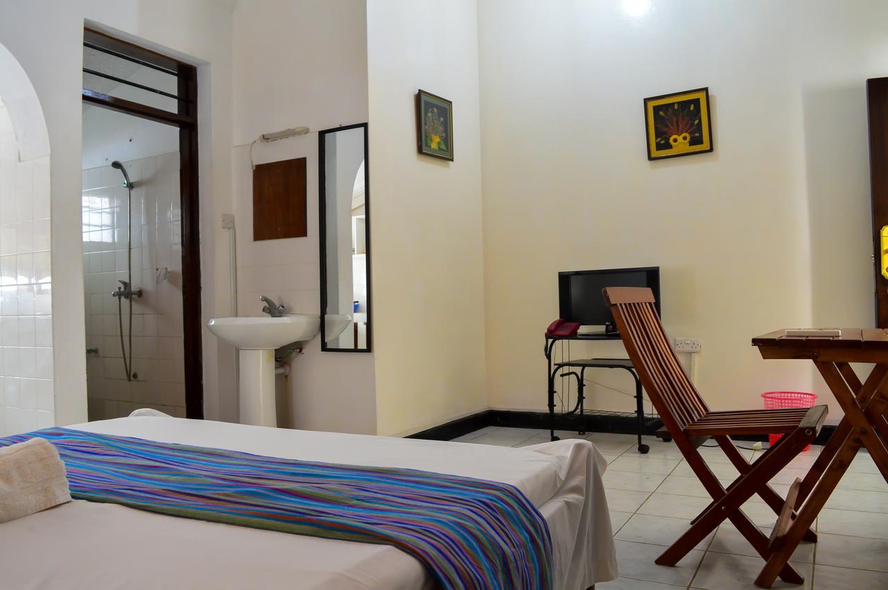 Sanana Conference Center And Holiday Resort Mombasa Exterior photo